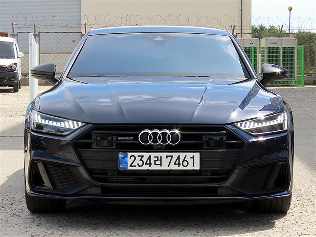 아우디 A7 (4K) 55 TFSI e 콰트로 프리미엄