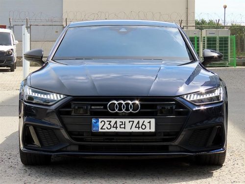 아우디 A7 (4K) 55 TFSI e 콰트로 프리미엄