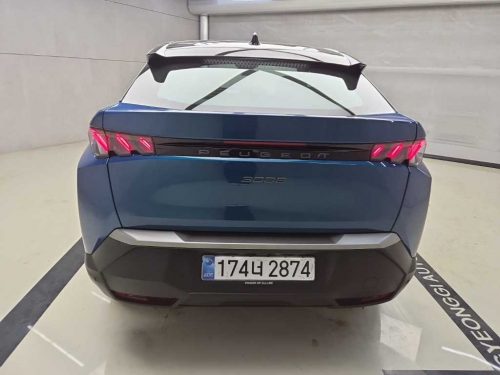 푸조 3008 2세대 1.2 Pure Tech GT 사진 3