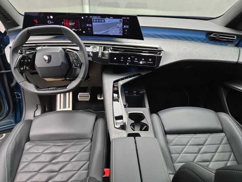 푸조 3008 2세대 1.2 Pure Tech GT 사진 7
