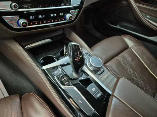 BMW 5시리즈 (G30) 520d 럭셔리 플러스 사진 8