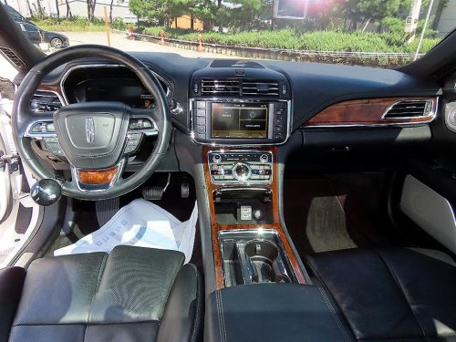 링컨 컨티넨탈 10세대 3.0 AWD 사진 7