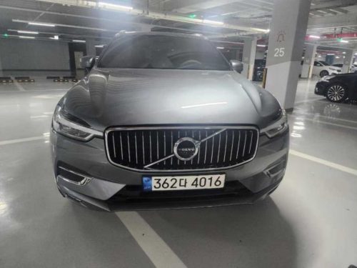 볼보 XC60(2세대) D5 AWD 모멘텀