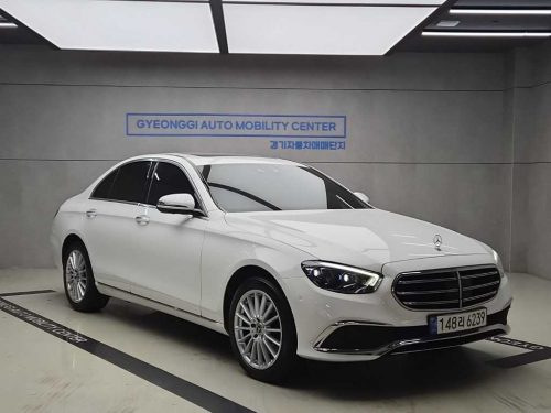 벤츠 E-클래스 W213 E220d 4MATIC 익스클루시브