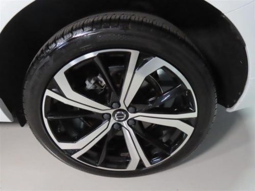 볼보 XC60(2세대) B6 AWD 인스크립션 사진 17
