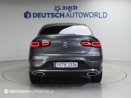 벤츠 GLC클래스 X253 GLC 300 e 4MATIC 쿠페 사진 모두보기