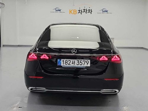 벤츠 E-클래스 W214 E300 4MATIC 사진 3