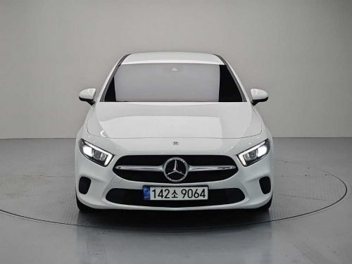 벤츠 A클래스 W177 A200d 세단 사진 2