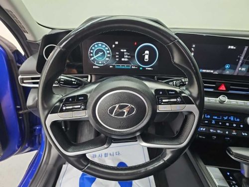 Hyundai Avante (CN7) 1.6 Inspiration photo 9