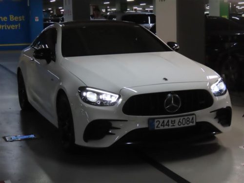 벤츠 E-클래스 W213 E53 AMG 4MATIC+ 쿠페 사진 2