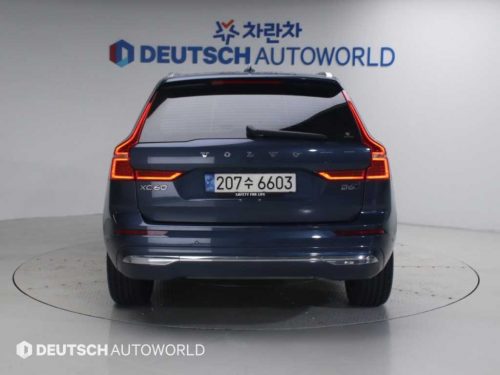 볼보 XC60(2세대) B6 AWD 얼티메이트 브라이트 사진 4