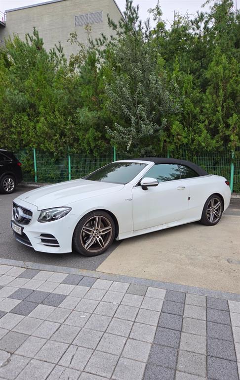 벤츠 E-클래스 W213 E220d 카브리올레 사진 2