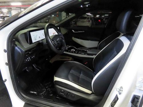 Kia EV6 Long Range AWD GT Line photo 6
