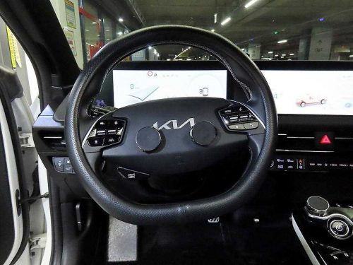 Kia EV6 Long Range AWD GT Line photo 8