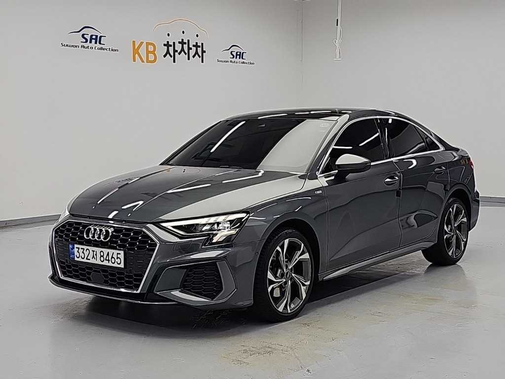 아우디 A3(8Y) 40 TFSI 프리미엄