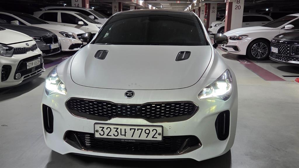 기아 스팅어 마이스터 AWD 3.3 GT 마스터즈 터보 패키지