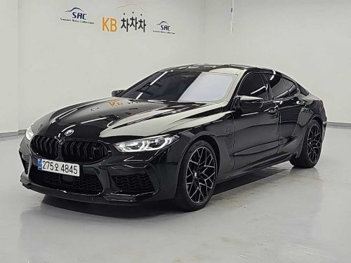 BMW M8