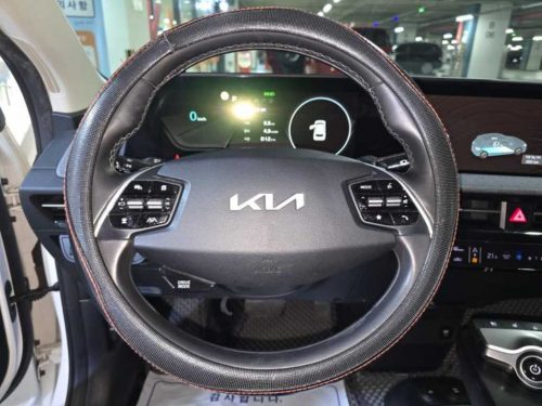 Kia EV6 Long Range AWD Air photo 9
