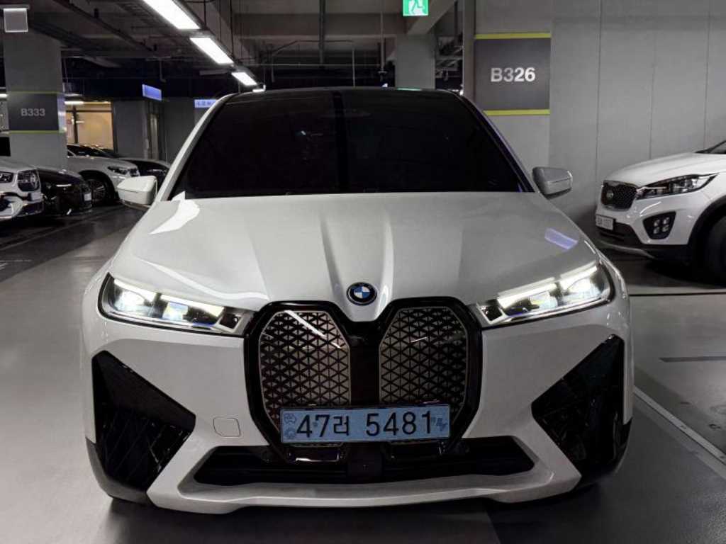BMW iX xDrive 40