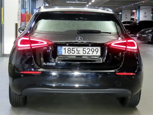 벤츠 A클래스 W177 A220 해치백 사진 5