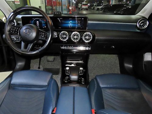 벤츠 A클래스 W177 A220 해치백 사진 10