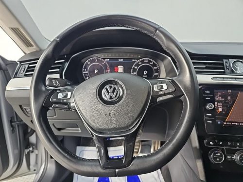 폭스바겐 아테온 2.0 TDI 엘레강스 프리미엄 사진 9
