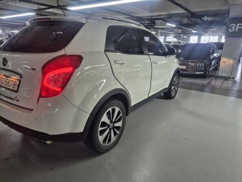 KG모빌리티(쌍용) 뉴코란도C 2WD 2.0 CVT 사진 4