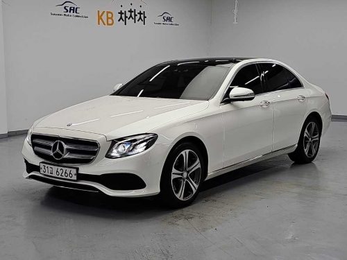 벤츠 E-클래스 W213 E300 4MATIC 아방가르드