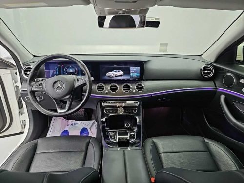 벤츠 E-클래스 W213 E300 4MATIC 아방가르드 사진 7