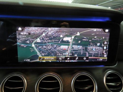 벤츠 E-클래스 W213 E220d 4MATIC AMG라인 사진 14
