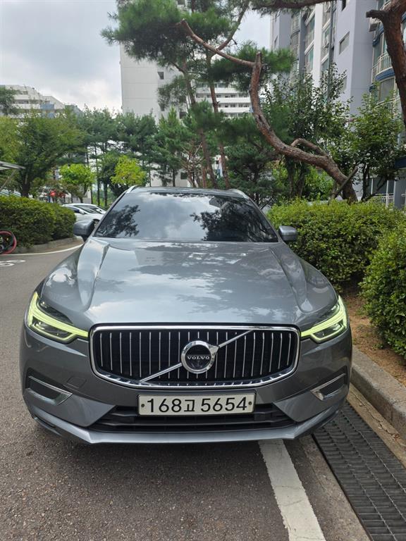 볼보 XC60(2세대) D5 AWD 인스크립션