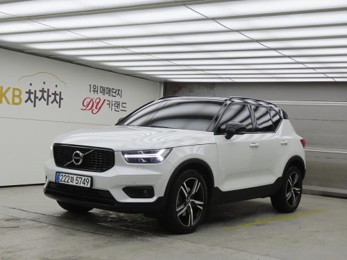 볼보 XC40 B4 AWD R-디자인
