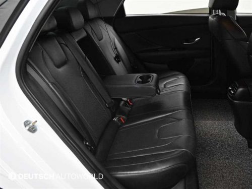 Hyundai Avante (CN7) 1.6 Inspiration photo 12