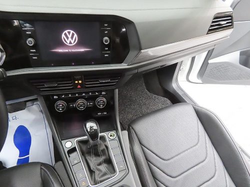 폭스바겐 올 뉴 제타 1.5 TSI 프레스티지 사진 모두보기