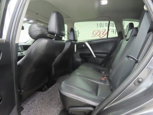 토요타 RAV4(5세대) 2.5 2WD 사진 6