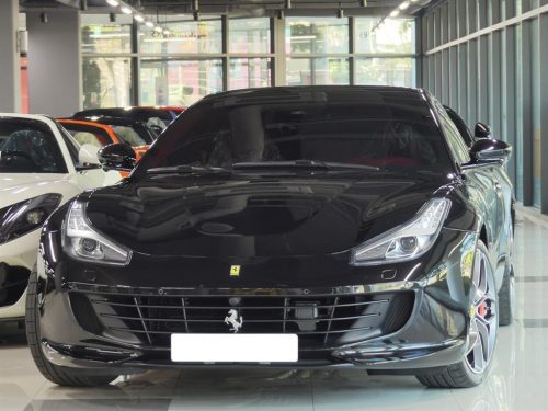 페라리 GTC4 루쏘 T3.9 V8