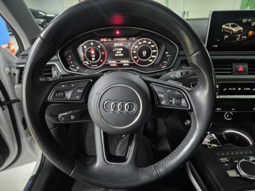 아우디 A4 (B9) 30 TDI 사진 14