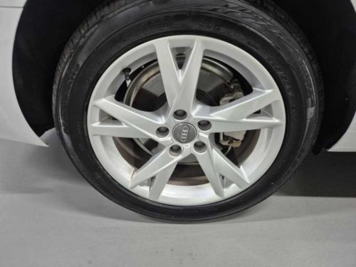 아우디 A4 (B9) 30 TDI 사진 18