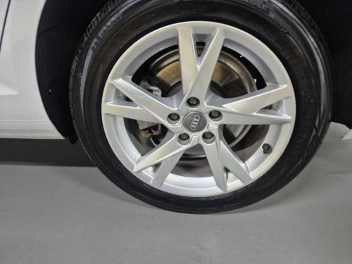 아우디 A4 (B9) 30 TDI 사진 19