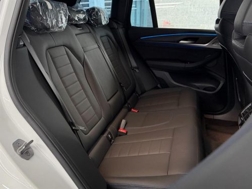 BMW iX3 M 스포츠 사진 11