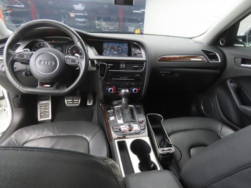 아우디 뉴 A4 2.0 TFSI 콰트로 사진 7