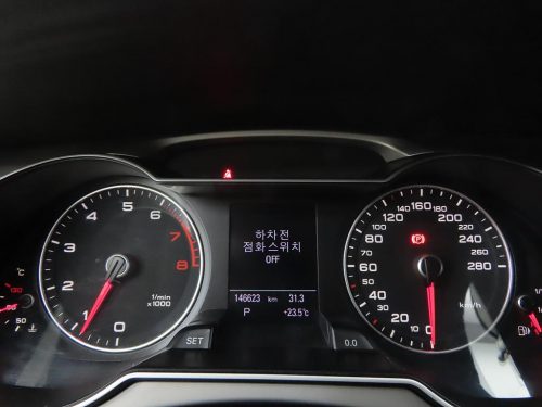 아우디 뉴 A4 2.0 TFSI 콰트로 사진 9