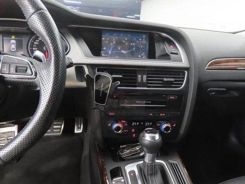 아우디 뉴 A4 2.0 TFSI 콰트로 사진 10