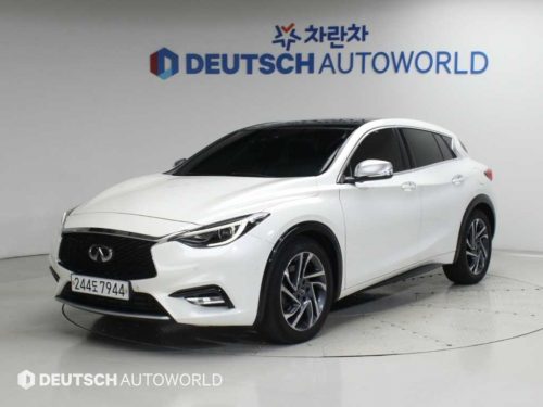 인피니티 Q30 2.0 카페 틱