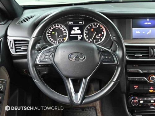 인피니티 Q30 2.0 카페 틱 사진 13