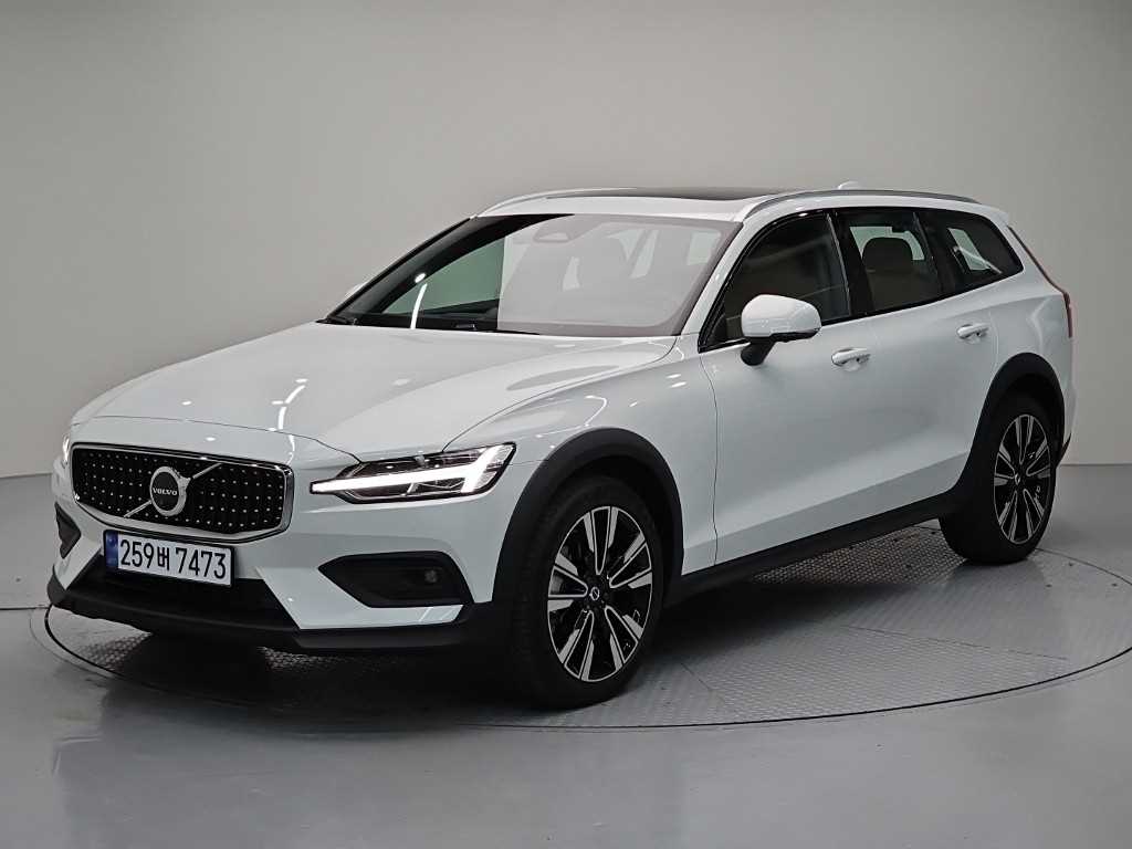볼보 V60 크로스 컨트리 2세대