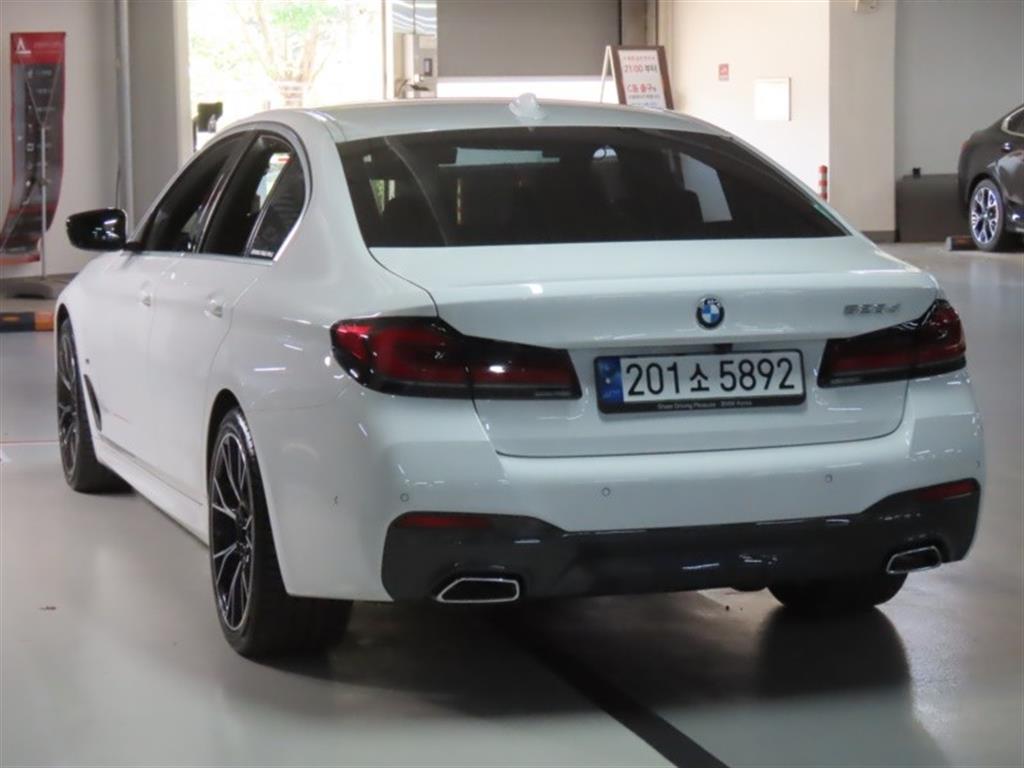 BMW 5시리즈 (G30) 523d M 스포츠 사진 4