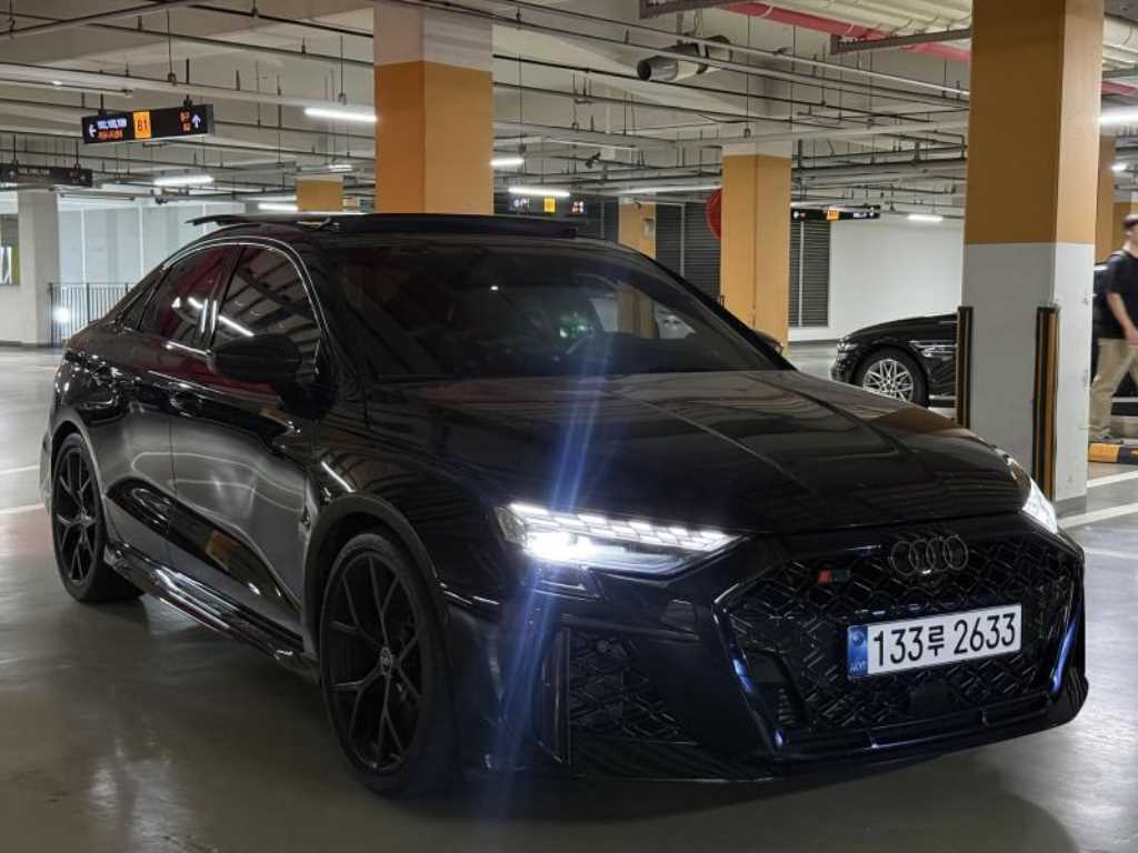 아우디 RS3 (8Y) 2.5 TFSI 콰트로