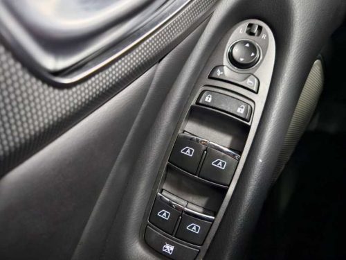 인피니티 Q50 3.5 하이브리드 블루 스포츠 사진 11