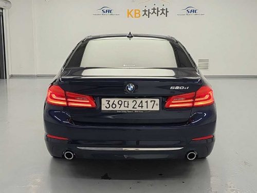 BMW 5시리즈 (G30) 520d 럭셔리 플러스 사진 3